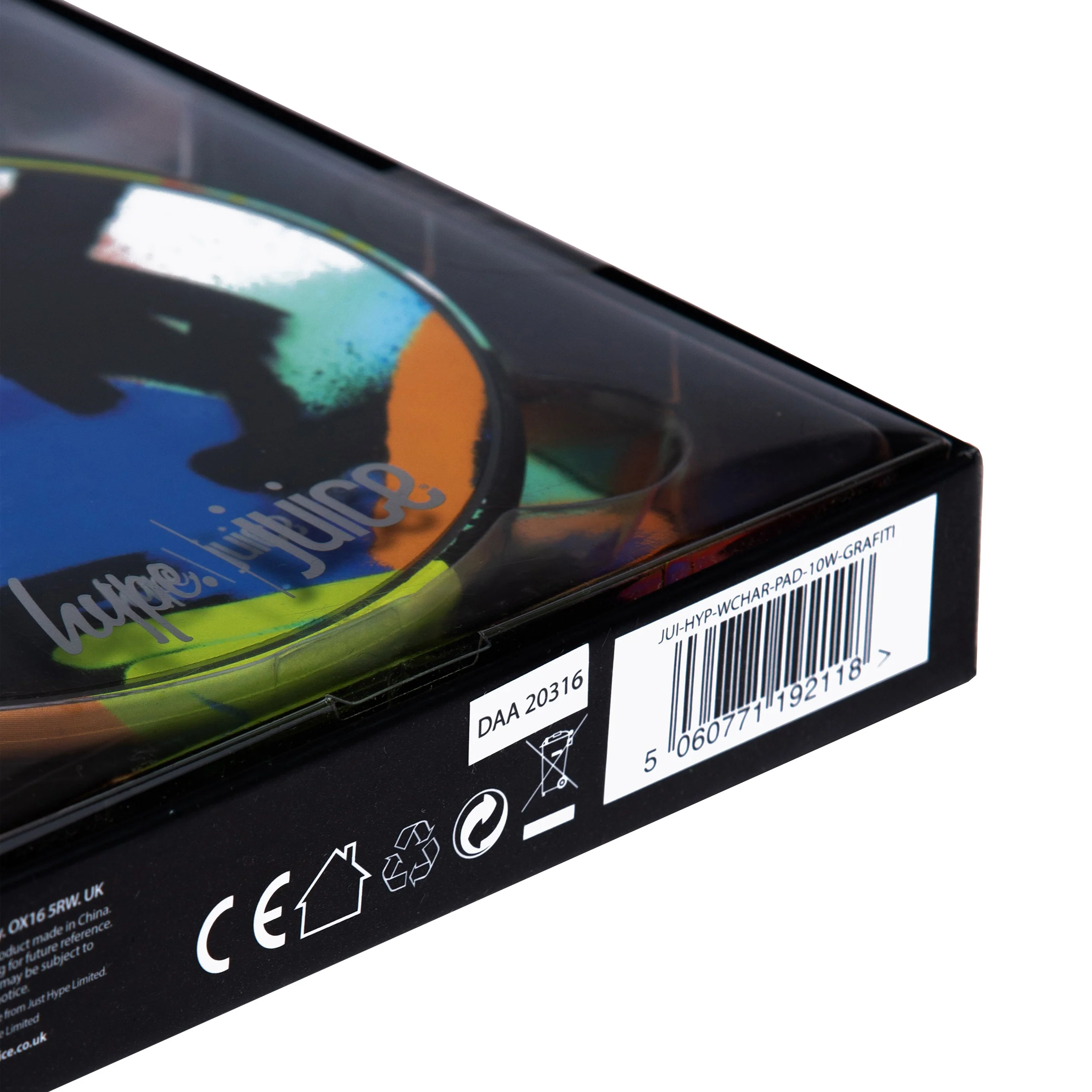 Juice x Hype 10W Wireless Charging Pad – Graffiti - Image 4